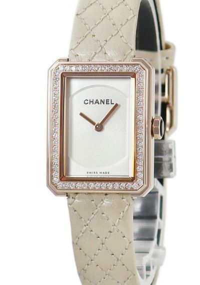 良品✨シャネル 00A シルク100% 貝殻ボタン ブラウス ベージュ CHANEL - シャネル シャツ ブラウス シルク クローバーボタン