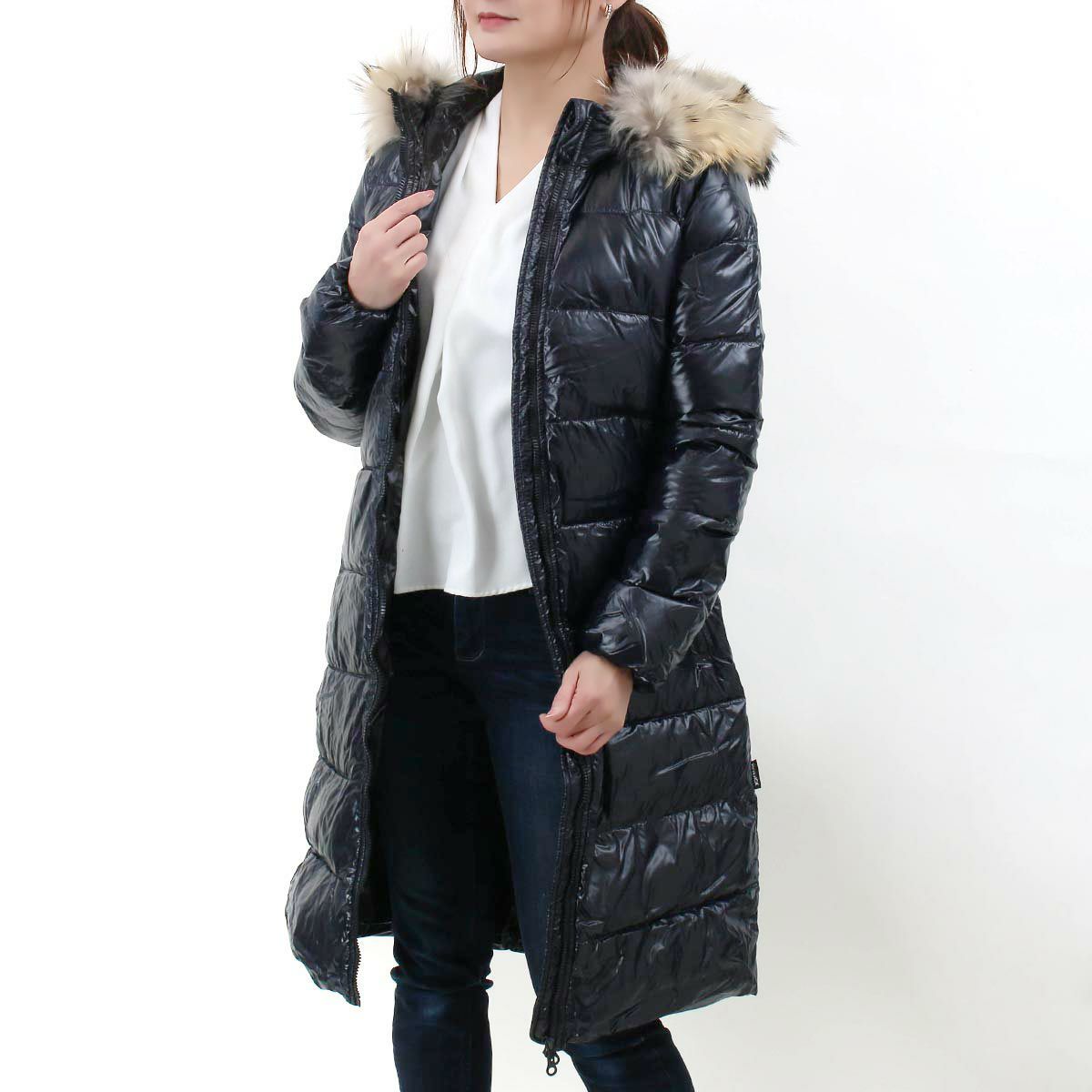 デュベティカ ダウンコート/ダウンジャケット アウター レディース  